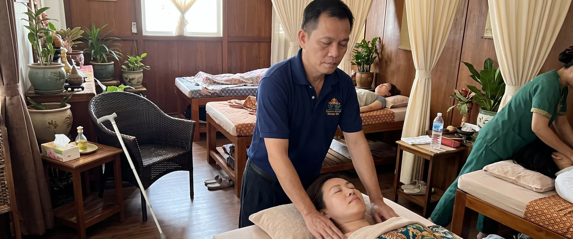 Blind / Visually-Impaired Masseur