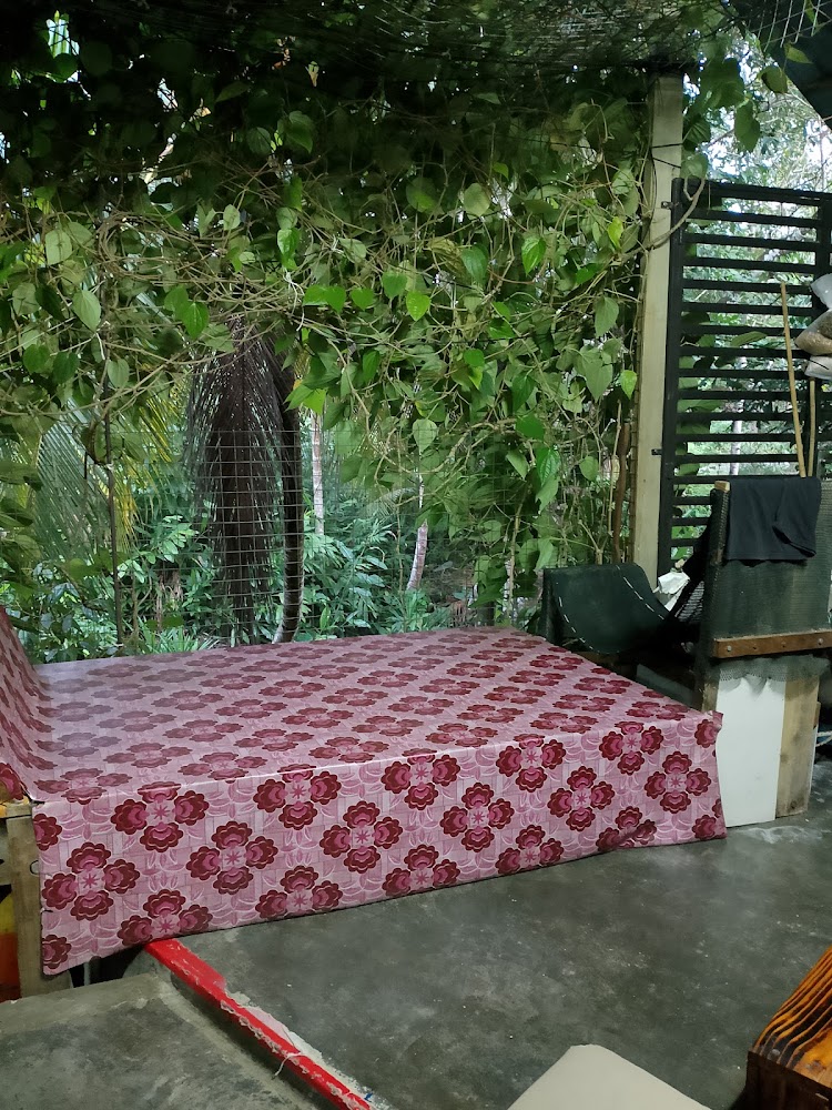 Urutan traditional samsuri Dan mandi wap herba